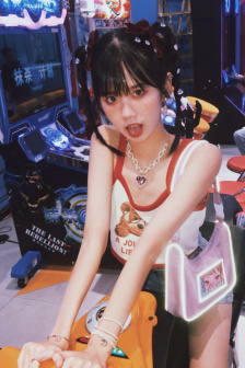 牛奶女佣