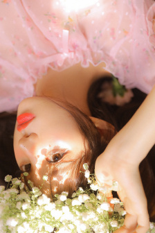 女大学生的沙龙服务
